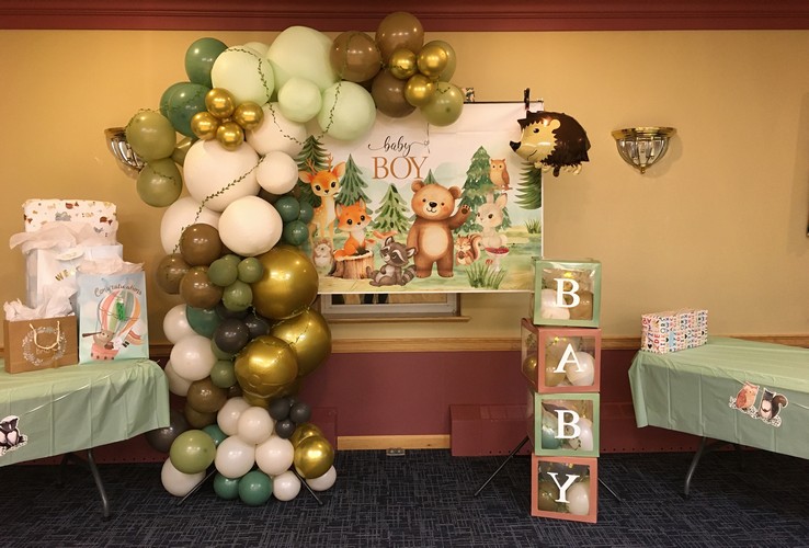 Baby shower - front center